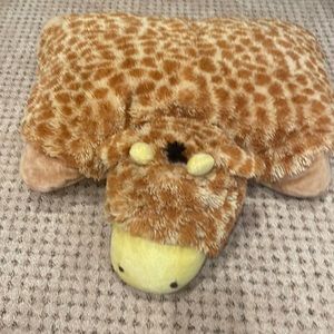Giraffe pillowpet